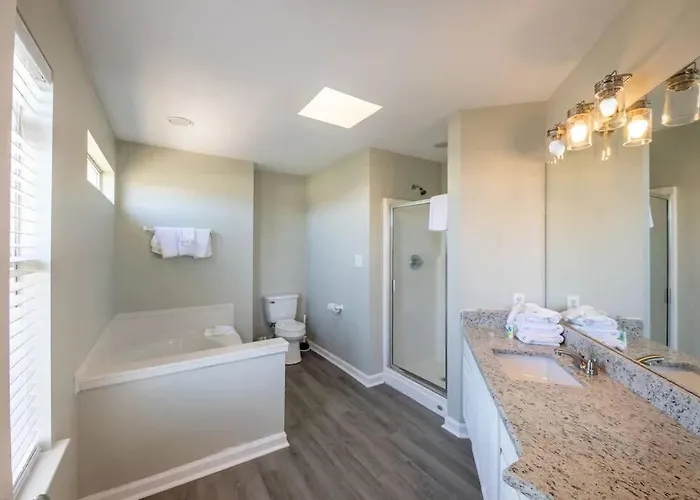 The Herron, Sleep 20, Walk Villa *