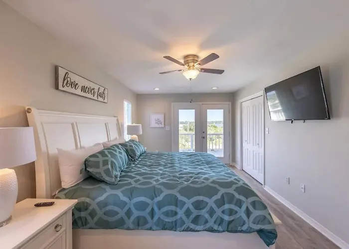 The Herron, Sleep 20, Walk Gulf Shores
