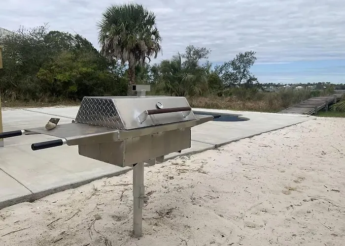 The Herron, Sleep 20, Walk Gulf Shores