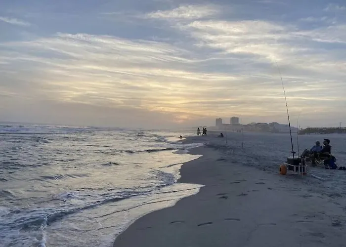 The Herron, Sleep 20, Walk Gulf Shores